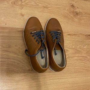 Vélez leather sneakers with leather laces